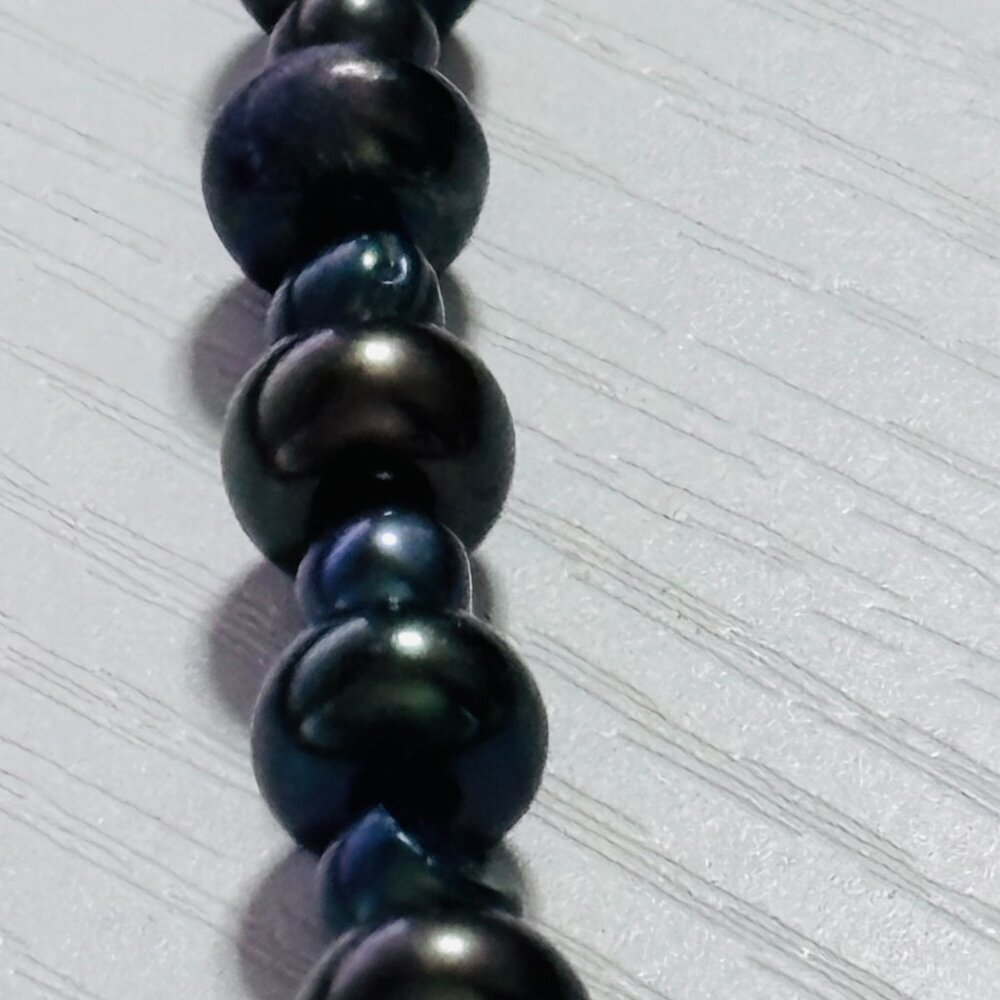 Black Peacock Pearl Beaded Necklace 18” Iridescent Classic - Picture 13 of 14